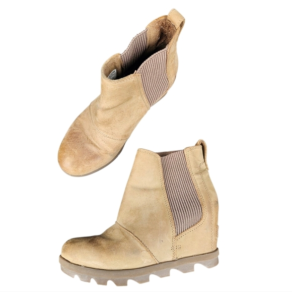 Sorel Womens Joan of Arctic Wedge II Chelsea Boots In Beige NL3022 240 - Picture 1 of 9